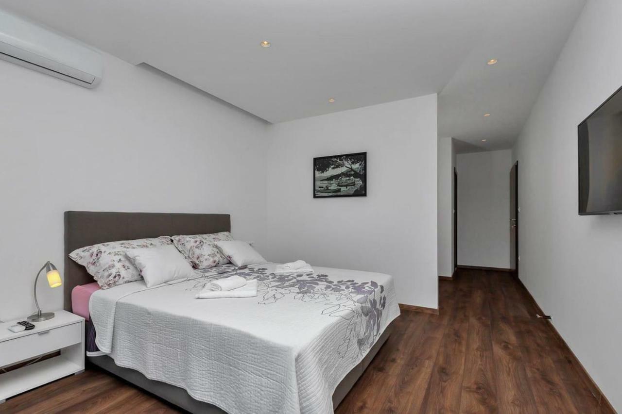 Holiday Home E Bast Esterno foto